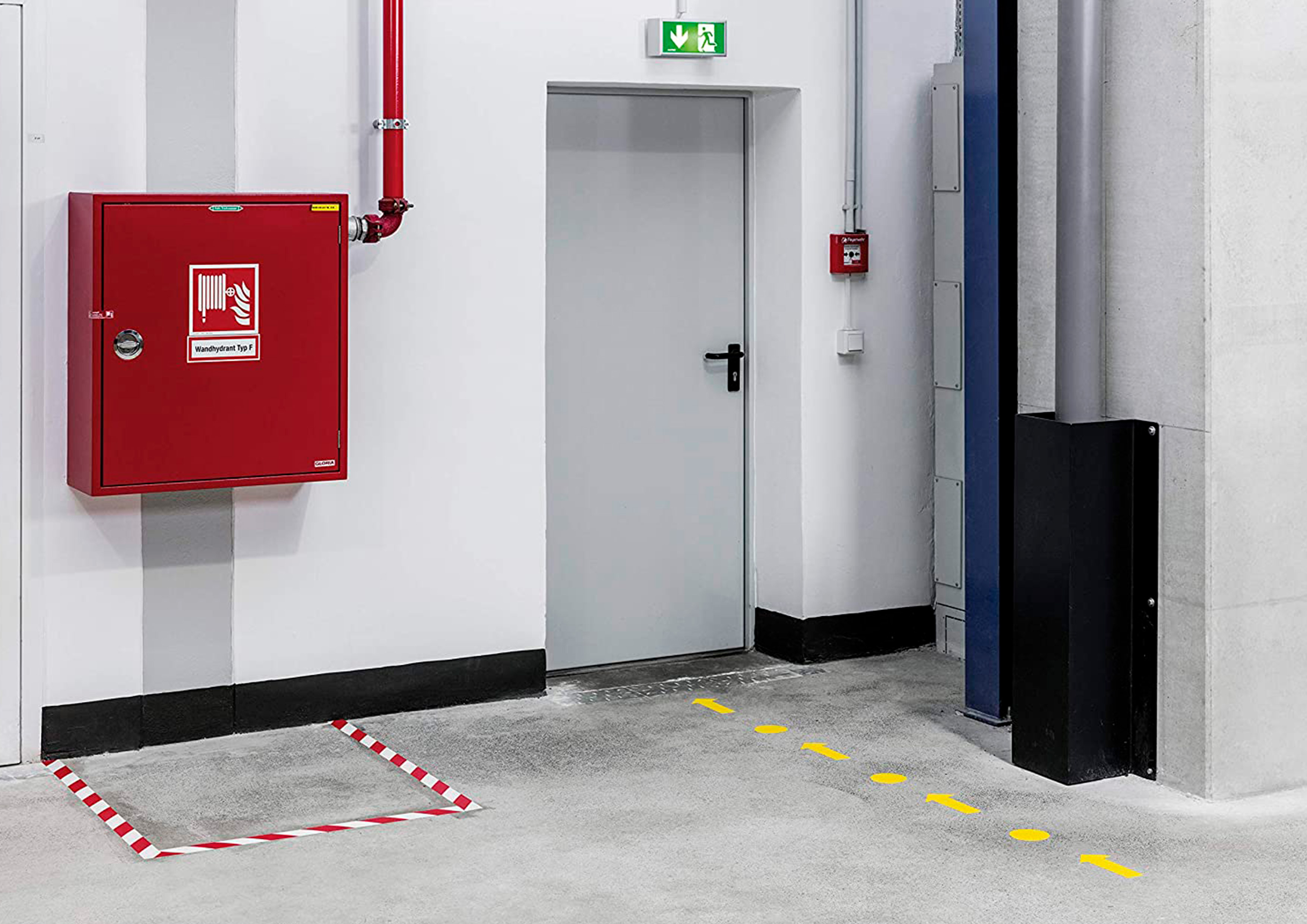 MARQUAGE AU SOL DURABLE IDENTIFICATION ZONES DE       DANGER PASSAGE STOCKAGE POINT DIAMETRE 100 MM INTERIEUR LOT