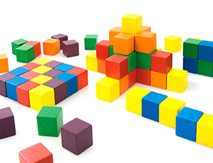 CUBE BOIS COLORIS ASSORTIS SEAU PLASTIQUE 100 UNITS